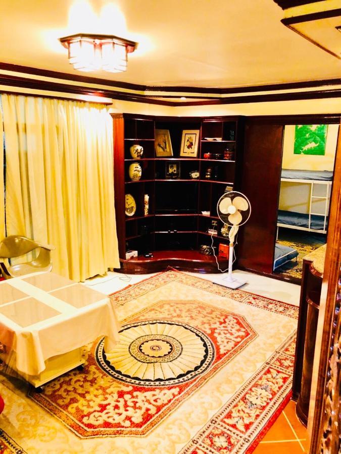 The Mansion - Backpackers Near Airport Daire Manila Dış mekan fotoğraf
