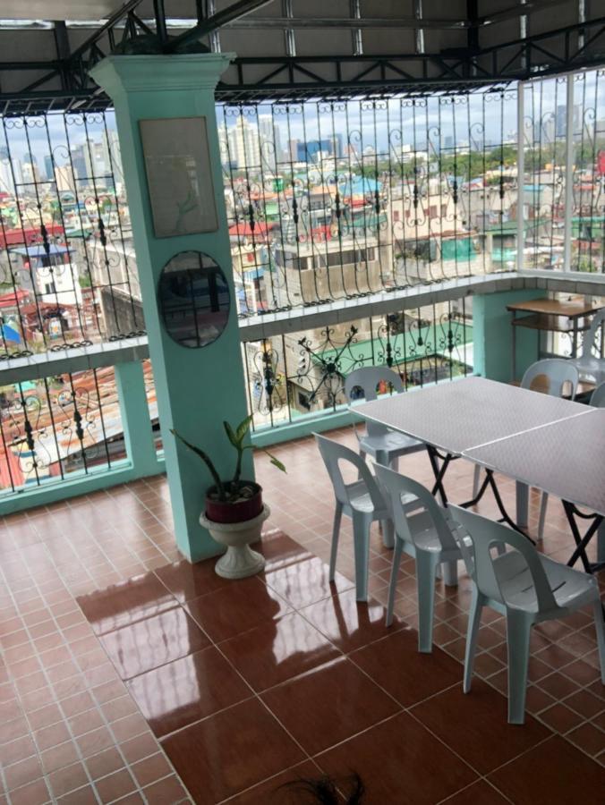 The Mansion - Backpackers Near Airport Daire Manila Dış mekan fotoğraf