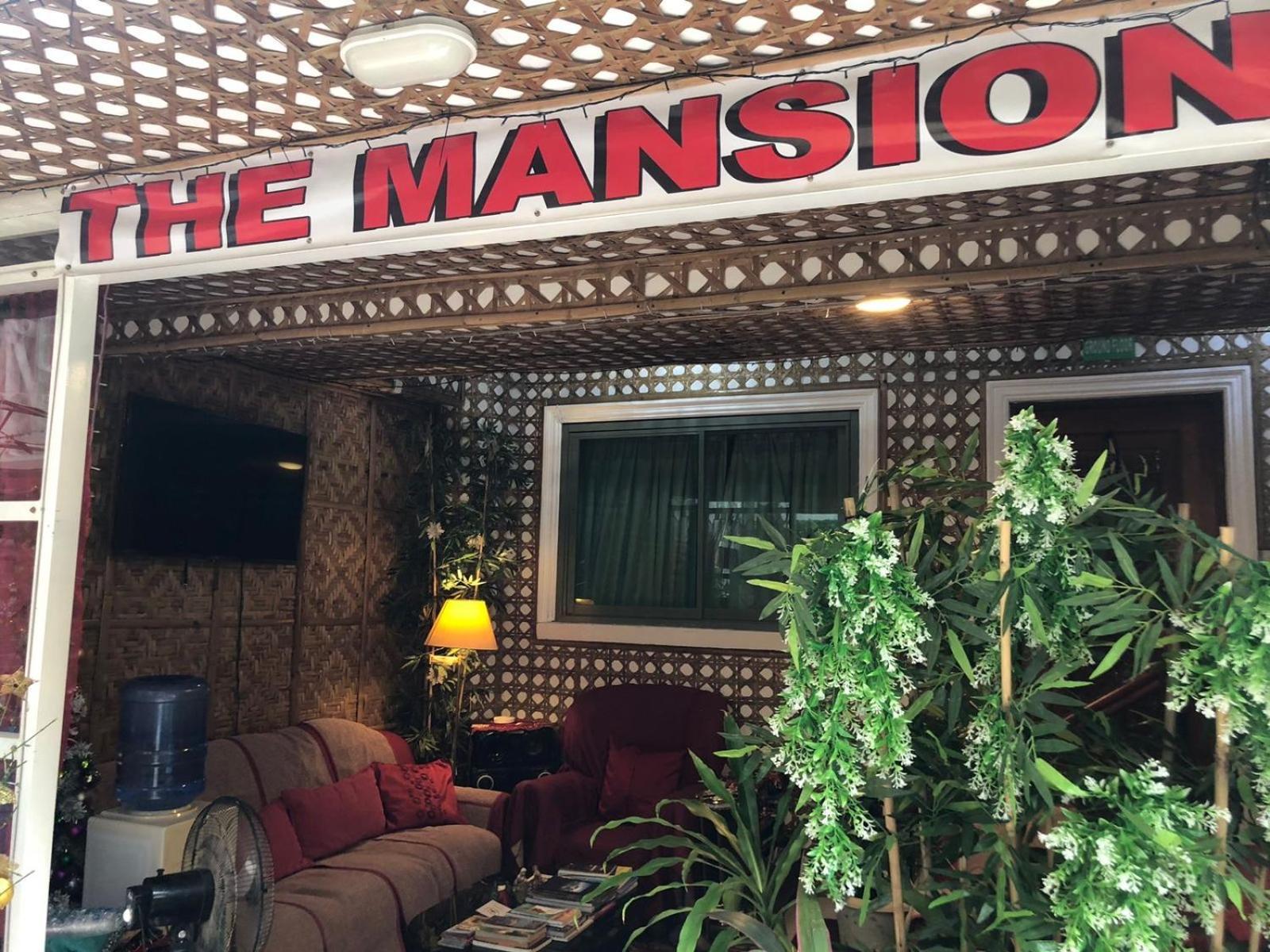 The Mansion - Backpackers Near Airport Daire Manila Dış mekan fotoğraf